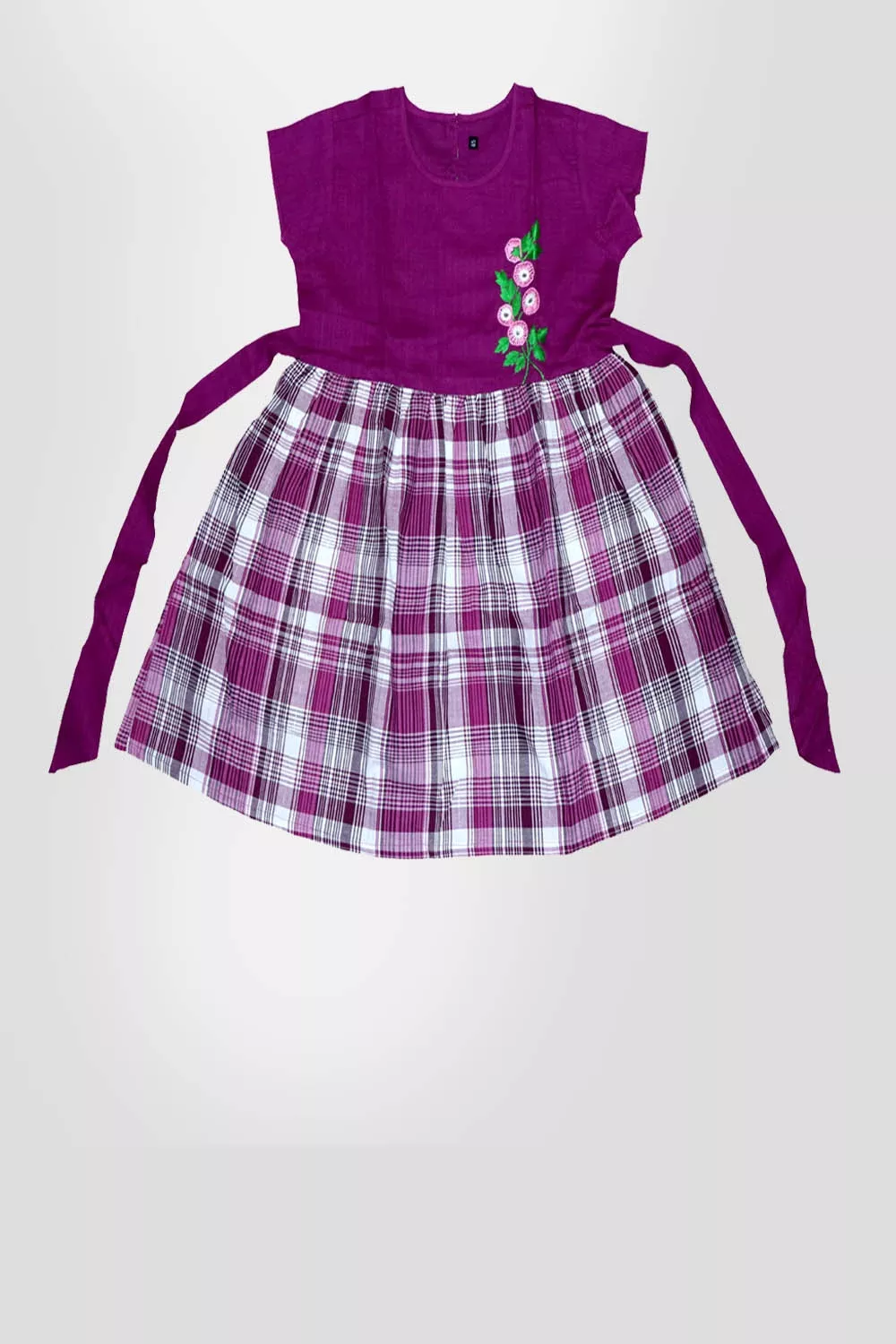 Baby frock check store design